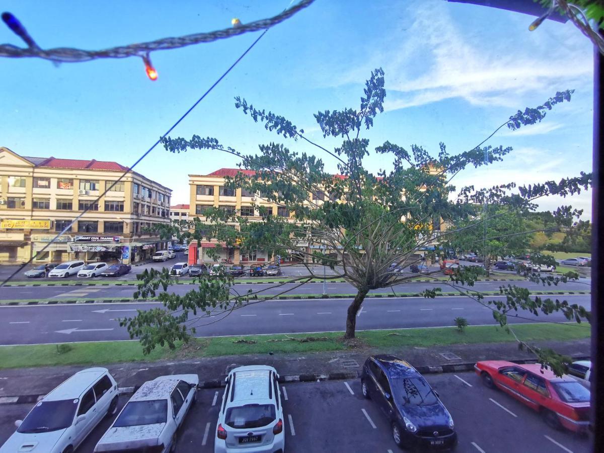 Av Homestay - Kuching Mjc Exterior photo